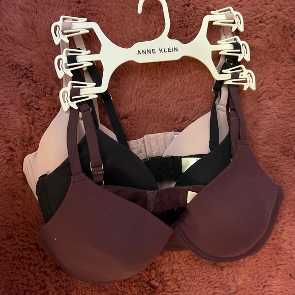 Anne Klein bras - Picture 1 of 1